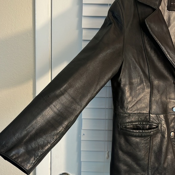 Gallery 100% Genuine Leather Women’s Blazer/Jacket. Size Large. - Picture 2 of 12